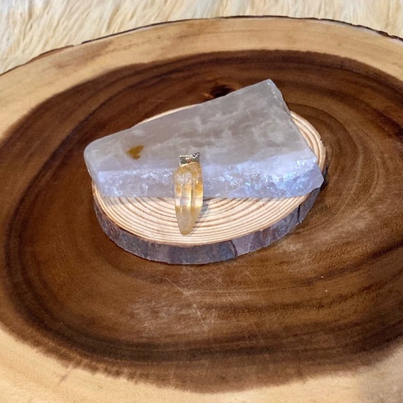 Peach Lemurian Quartz Pendant - Picture 2 of 12